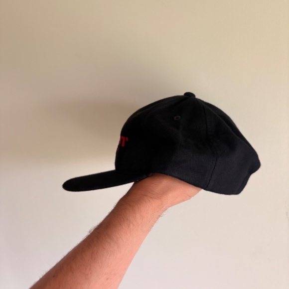 RARE Vintage SLAPSHOT A UNIVERSAL PICTURE Movie Promo hat black red strapback - Picture 4 of 8